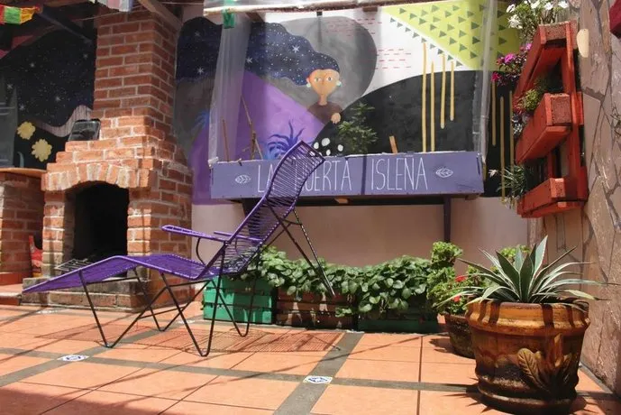 Hostal La Isla - Image 1
