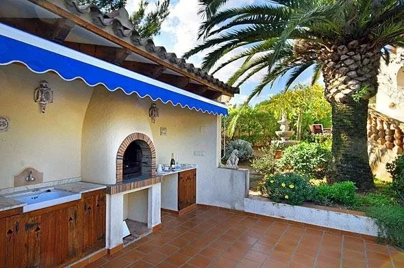 Casa Resa By Aguilarent - Image 1