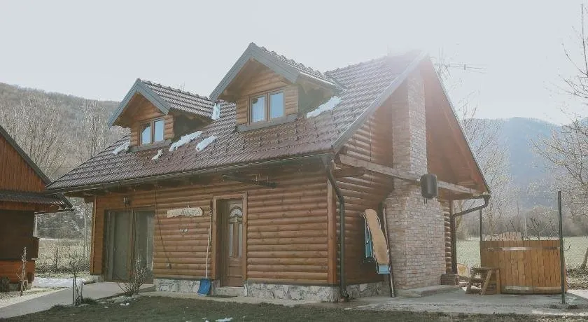 Manuela - Image 1