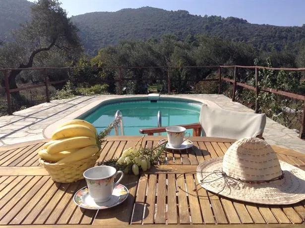 Agravlis Country House Skopelos - Image 1