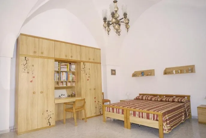 Casa Dei Furnari - Image 1