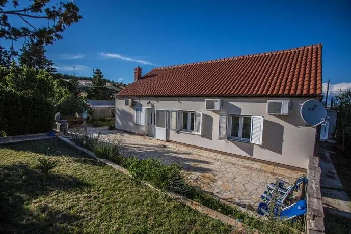 Tori Holiday home - Image 1