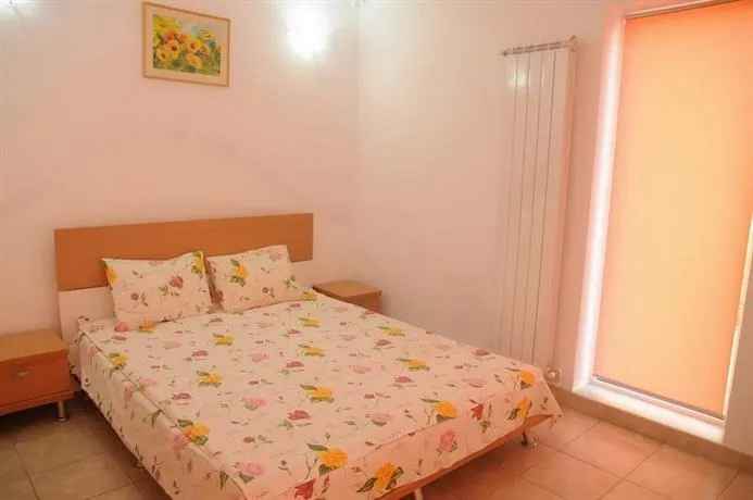 Apartamente Genova si Venetia - Image 1