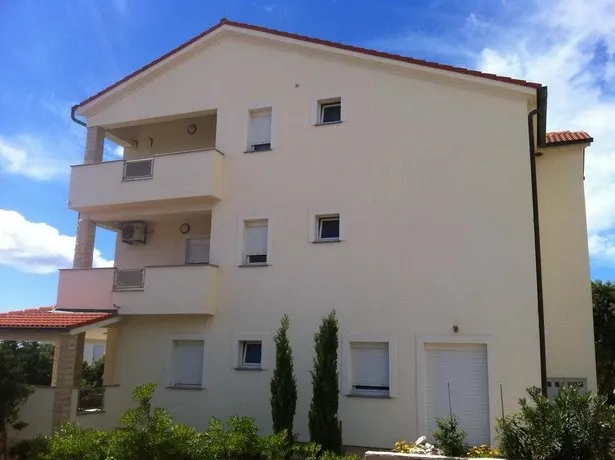 Apartments Sanmar - Image 1