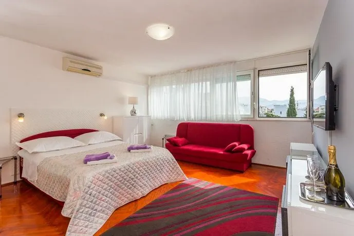 Beach Apartments Stella Mare - Image 1