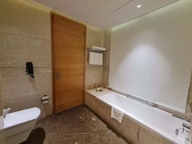 Crowne Plaza Jaipur Tonk Road - Image 1