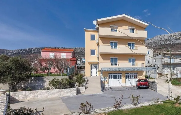 Kranjac Apartments - Image 1