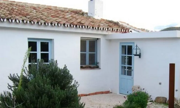 Los Barrancos - Image 1