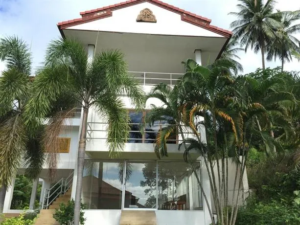 Villa Rich - Image 1