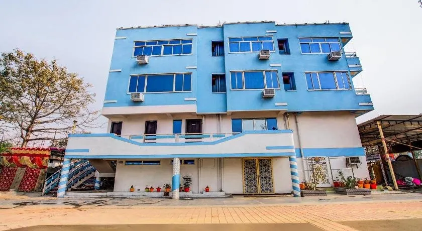 Pamma Inn by OYO Rooms - Image 1