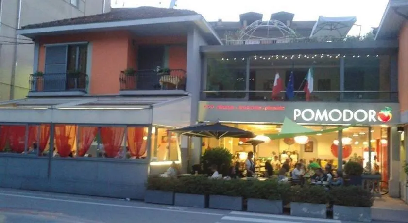 Albergo Ristorante Pomodoro - Image 1