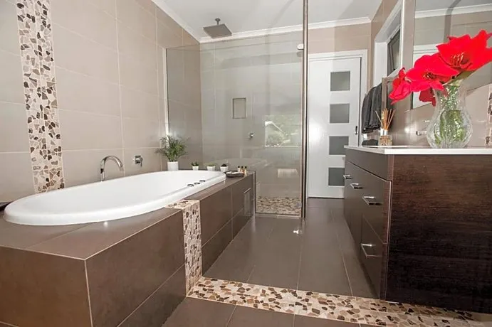 Abbys Cottages Bright - Image 1