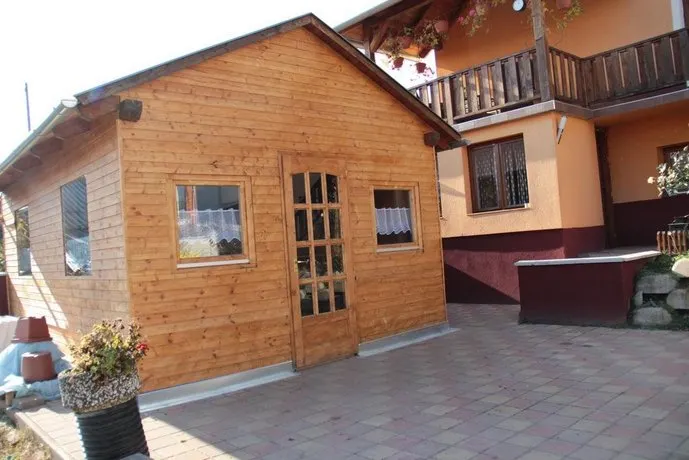 Vetesi Vendeghaz - Image 1