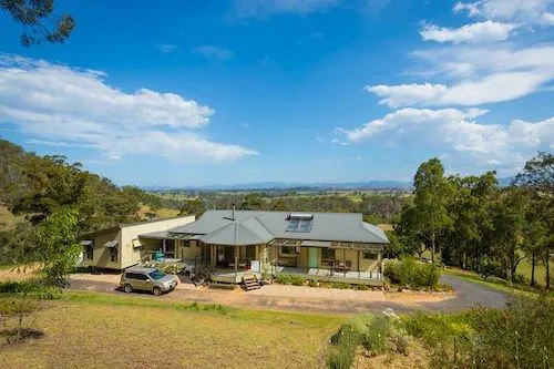 Giba Gunyah Country Cottages - Image 1