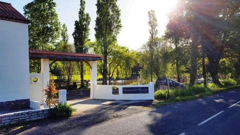 Domaine De L'Etanchet - Image 1