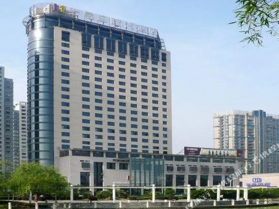 Romantic Hotel - Image 1