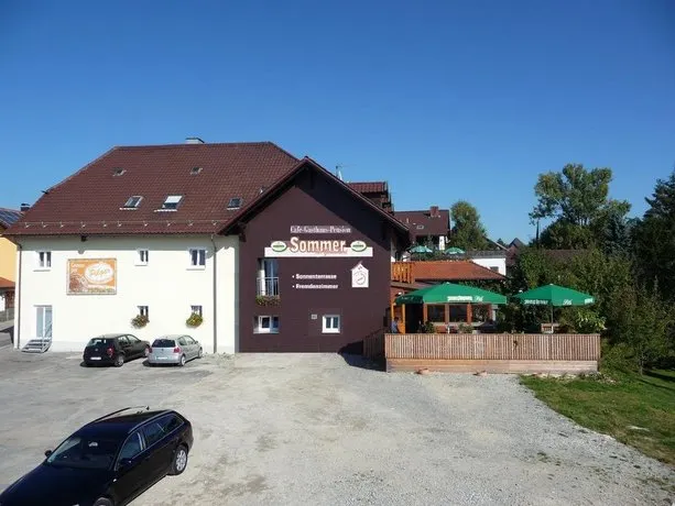 Pilgers Kleines Hotel - Image 1