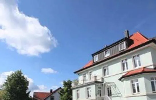 Villa Blum Hotel Garni - Image 1