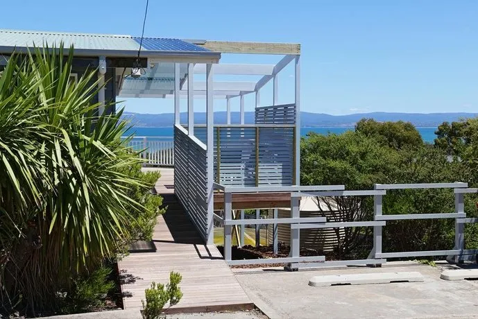 Acacia Cottage - Image 1