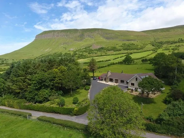 Benbulben Farmhouse B&B - Image 1