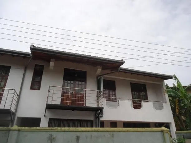 ORESTAR GUEST HOUSE - Image 1
