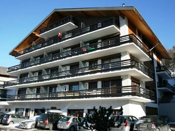 Combyre COMFORTABLE & CENTER apartements - Image 1