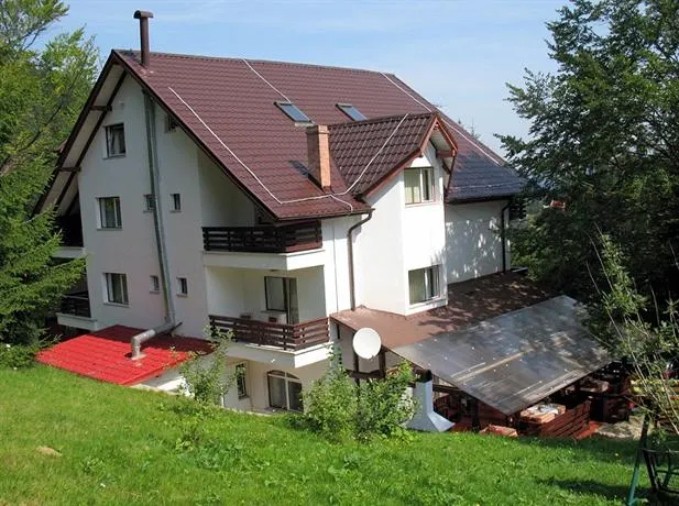 Vila Carina - Image 1