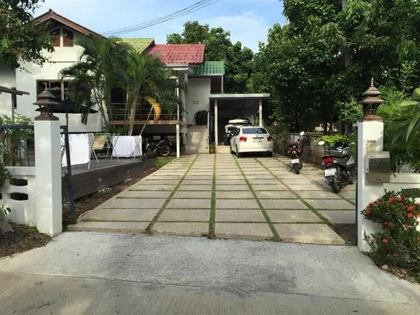 Baan Faris - Image 1