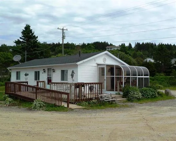 Shore Lane Cottage - Image 1