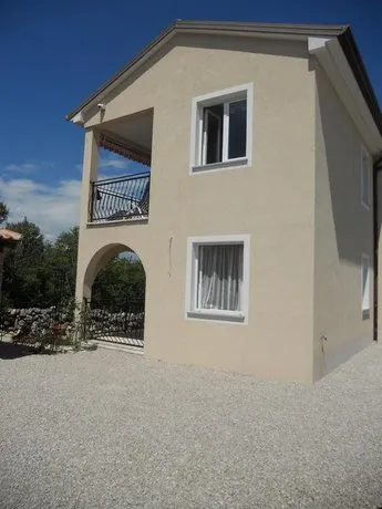 Apartments Marijana Devcic Brzac - Image 1