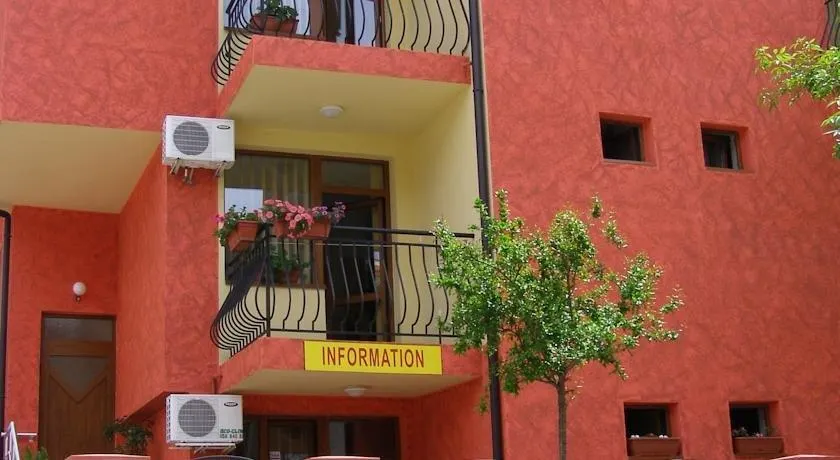 Family Hotel Victoria - Image 1