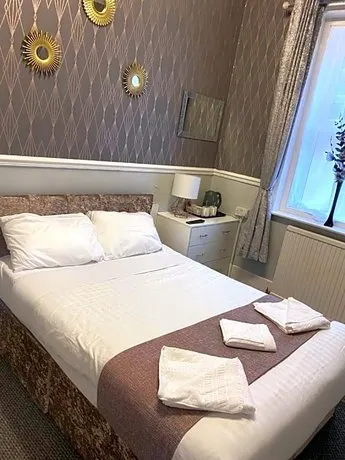 The Sea Princess Hotel - Image 1