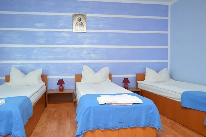 Pensiunea La Cetate - Image 1