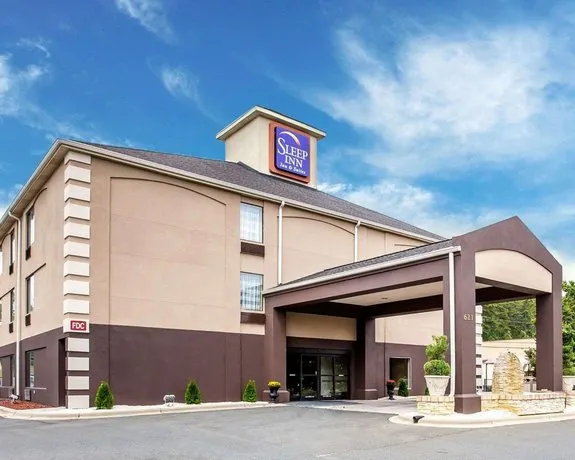 Sleep Inn & Suites - Image 1