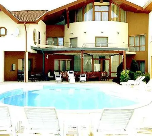 Villa Vitoria - Image 1