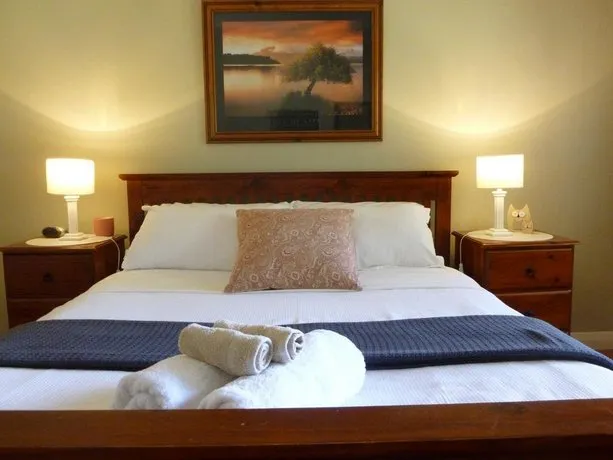 Port Lincoln Holiday Houses - Image 1