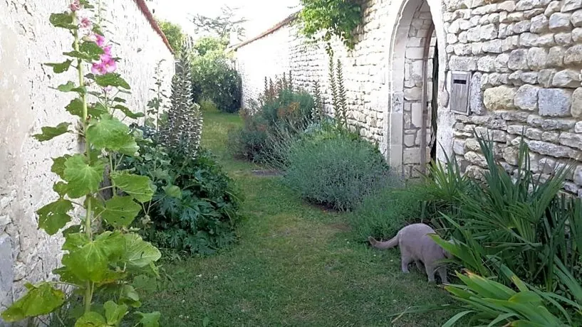 Les Jardins De Clerjotte - Image 1