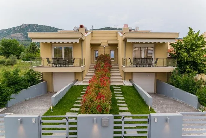 Ammos Luxury Villas - Image 1