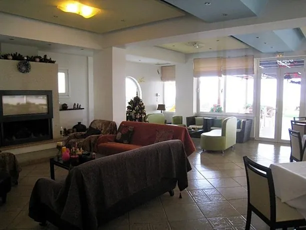 Hotel Alma - Image 1