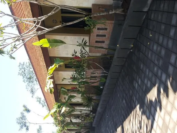 Van Dhika Guest House - Image 1