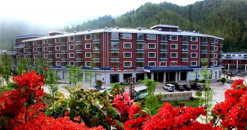 Jinggang Jiangshan Grand Hotel - Image 1