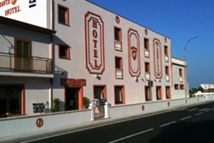 Hotel Parrilla - Image 1