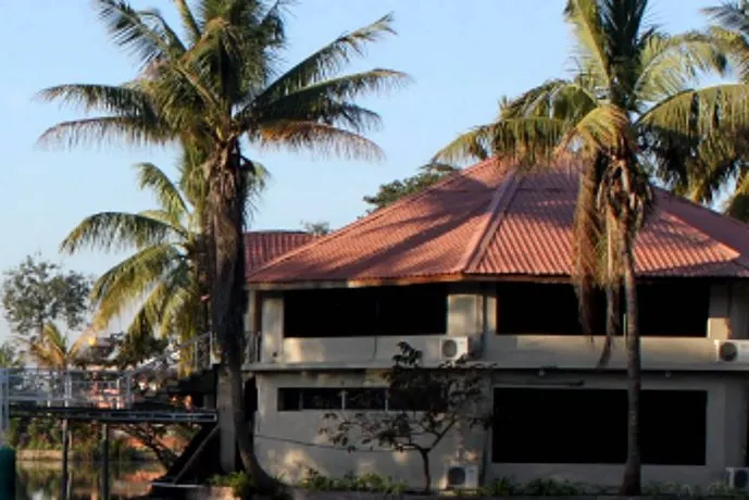 Greenwoods Lake Resort and Spa - Image 1