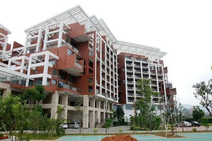 Man Wan Harmona Resorts Hotel - Image 1