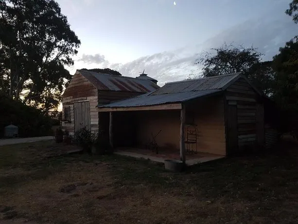 Airleigh-Rose Cottage - Image 1