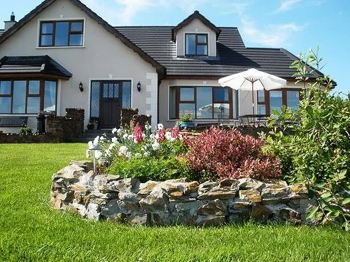 Inishowen Lodge - Image 1