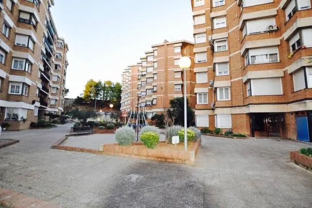 Apartment Downtown Sabadell - Image 1