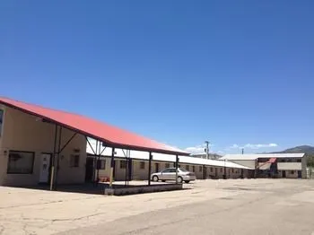 Travel Motel Raton - Image 1