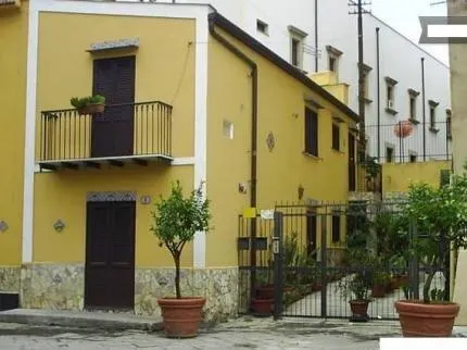 Palermo Vacanze Santonofrio E Zisa - Image 1