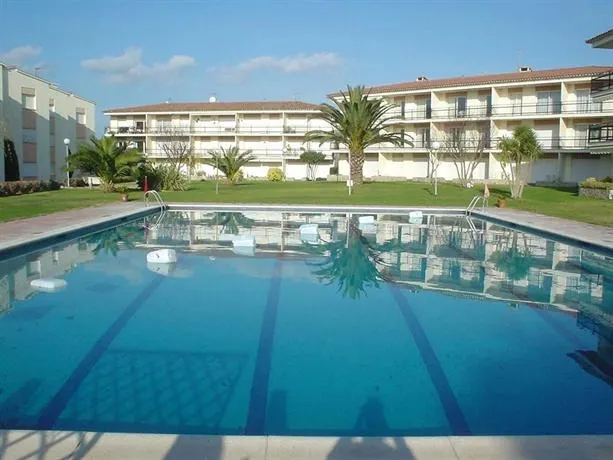 Apartamentos Costa Brava - Image 1